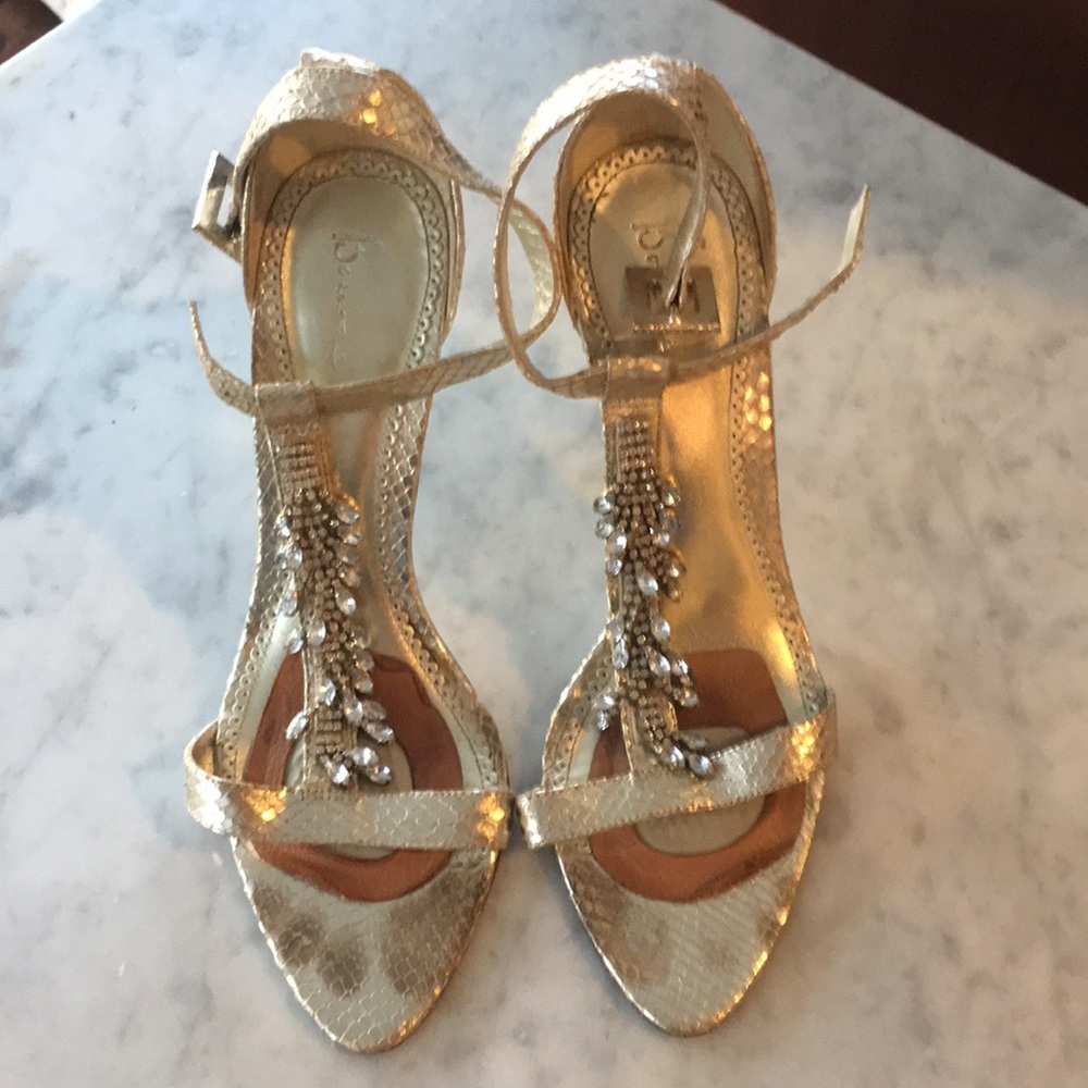 Gold Fuax snake dress shoes with jewels